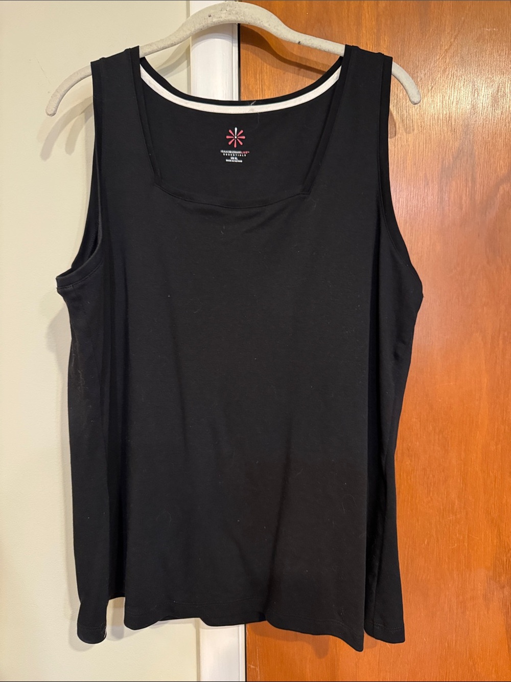 Isaac Mizrahi Black Square Neckline Tank Top